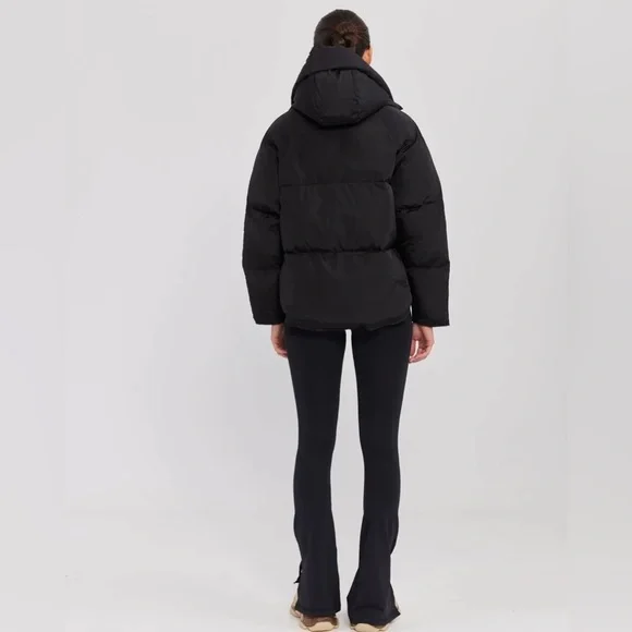 NWT Revolve Toast Society Pluto Puffer Jacket - Picture 7 of 13